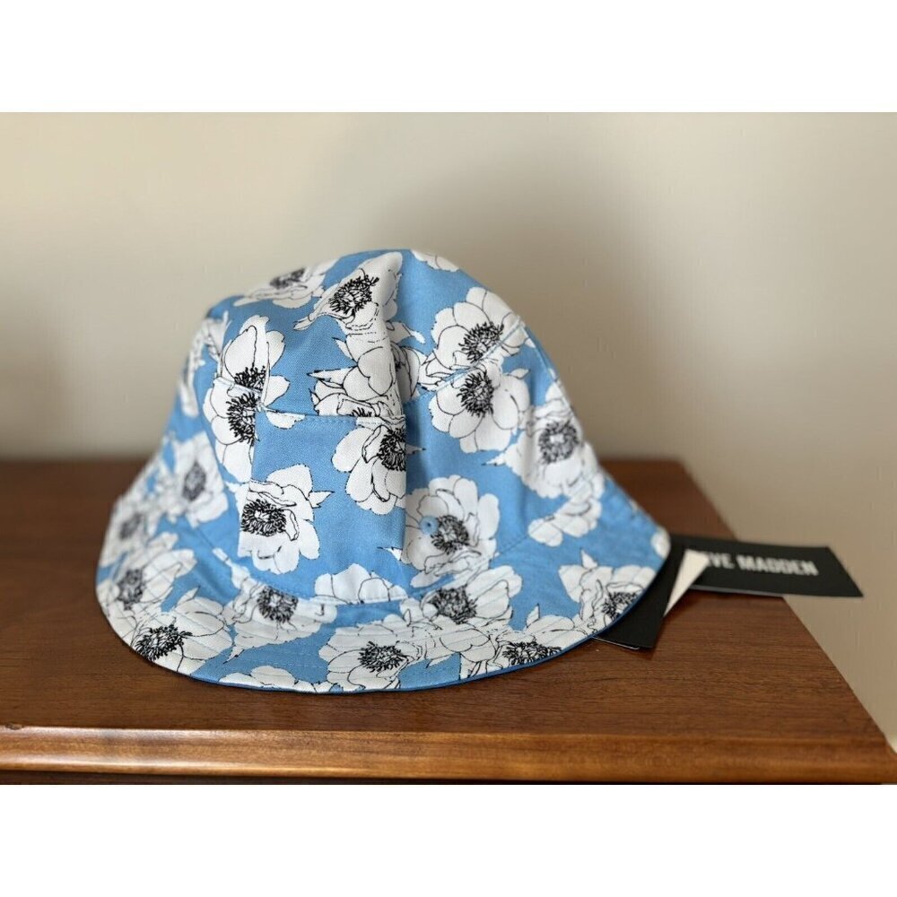 NWT Steve Madden Blue Floral Bucket Hat Reversible Water Resistant One Size